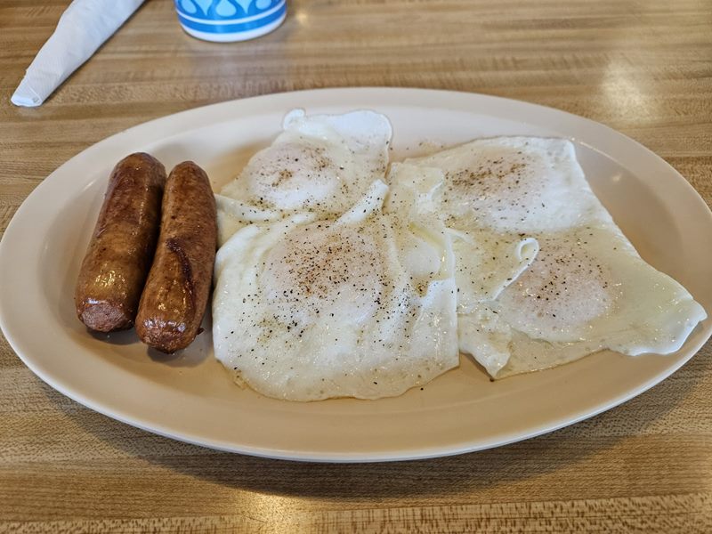 Duck's Dam Diner food